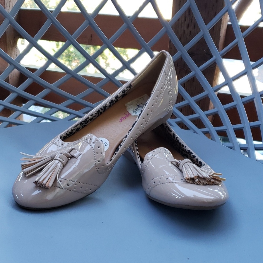 COPY - Pink & Pepper Patent Nude Tassel Loafers Size 7.5